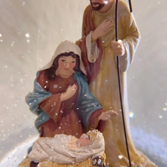Christmas Holy Family Water Globe / XXL